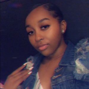 Meet your Posher, Aquila